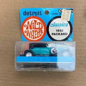 Detroit Wild Wheels 1932 Packard Model Car 0222